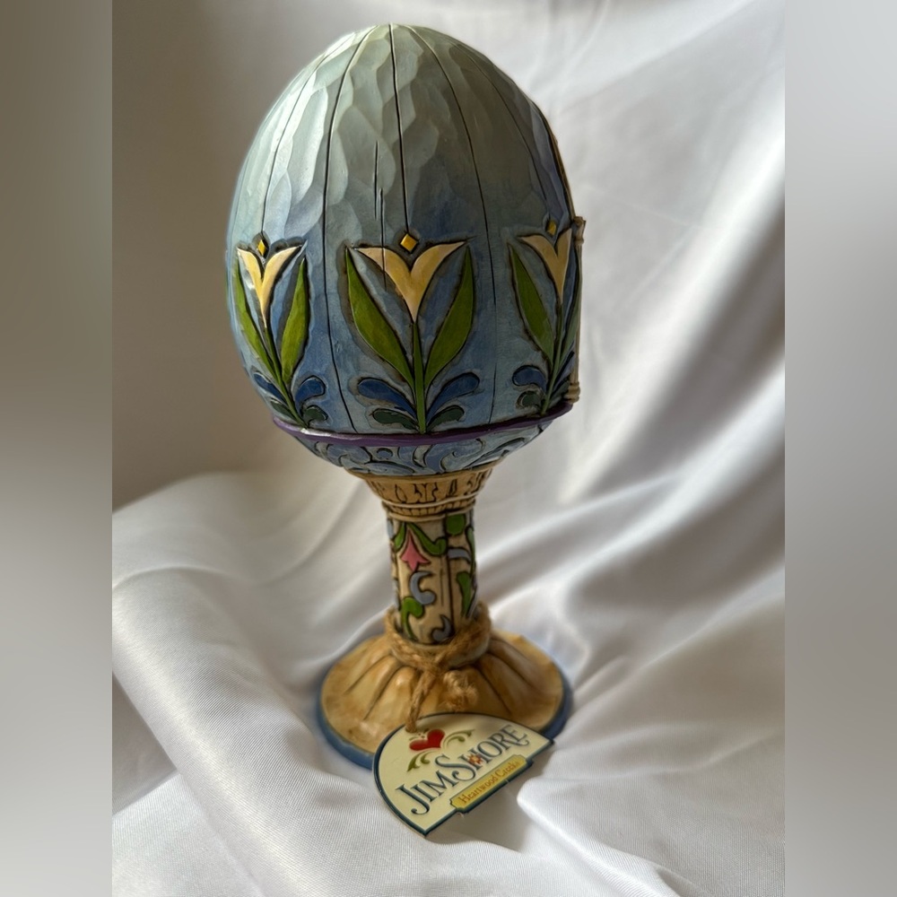 Jim Shore “Into Your Hands I Commit My Spirit” 🥚 - Picture 6 of 7